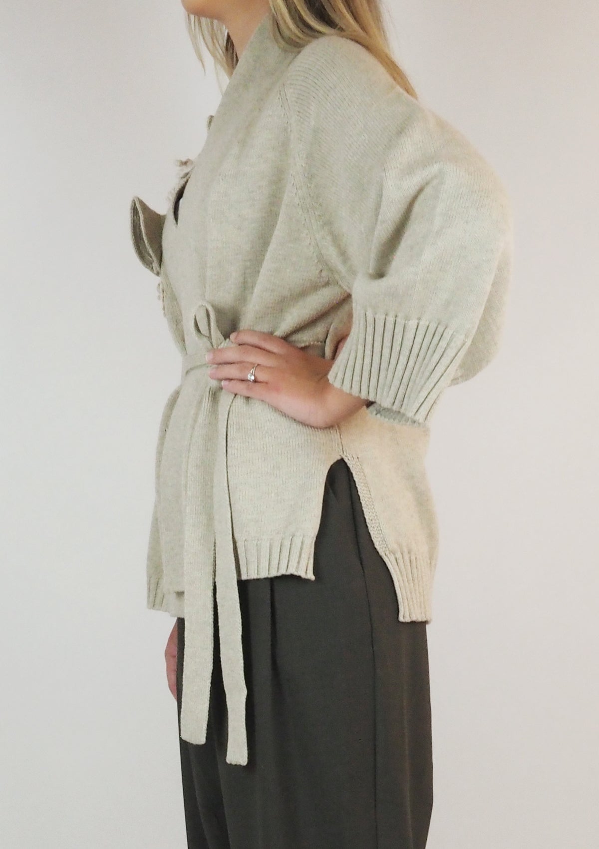 Damen Wickelcardigan mit gestricktem Dekor in Ivory Damen Cardigan Psophia 