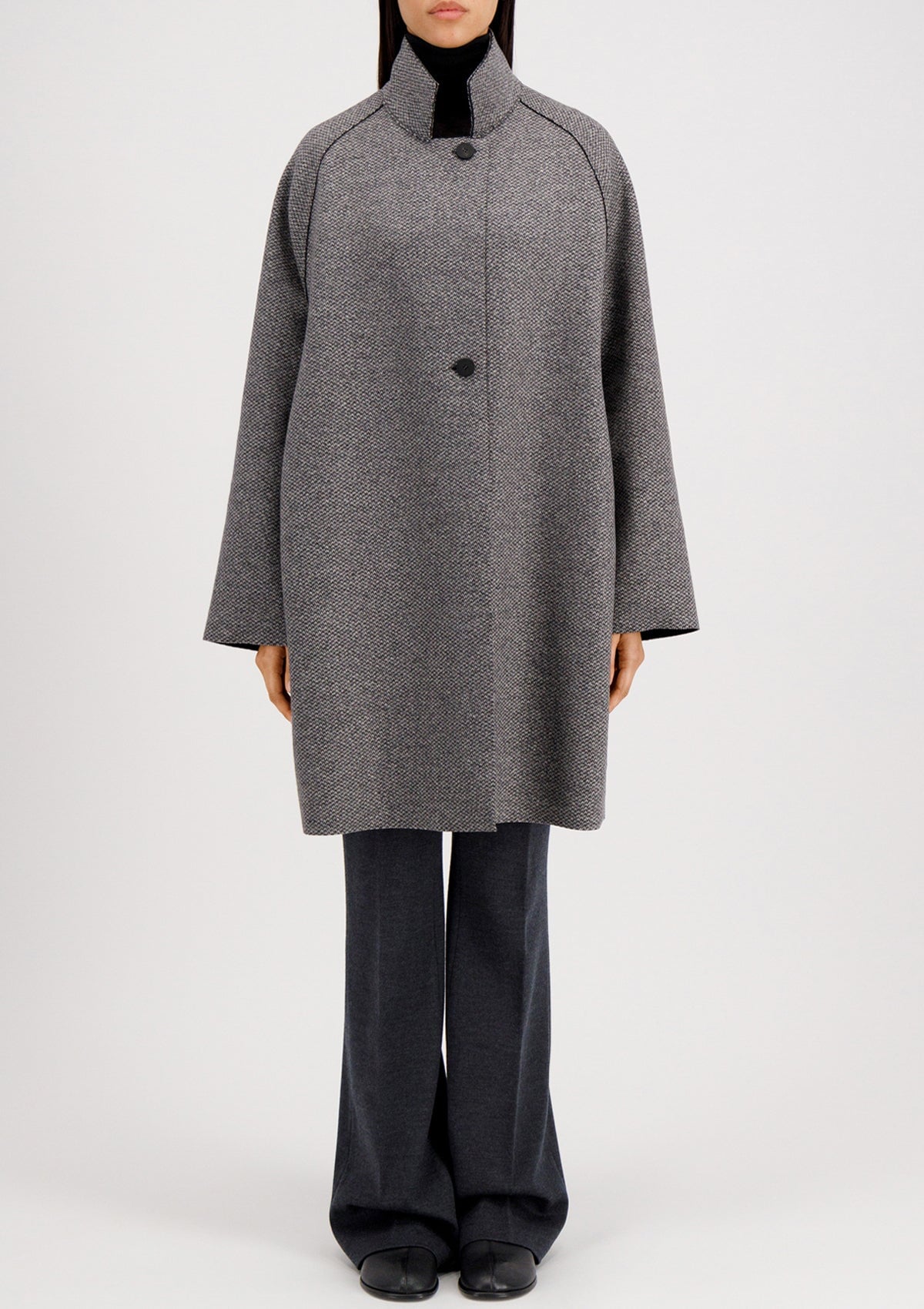 Damencape mit Muster aus feinster Wolle & Cashmere - in Schwarz & Ecru Damen Mantel Harris Wharf London 