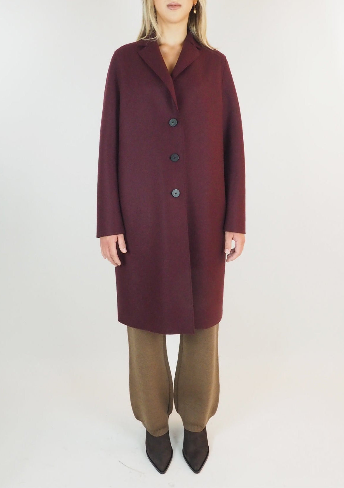 Damenmantel aus feinster Wolle - in Bordeaux Damen Mantel Harris Wharf London 