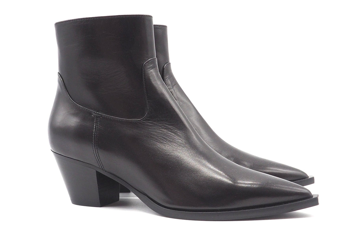 Edle spitze Stiefelette in softem Leder Schwarz in Sacchettotechnik - 5 cm Damen Stiefeletten Mara Bini 