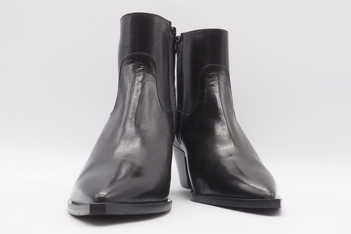Edle spitze Stiefelette in softem Leder Schwarz in Sacchettotechnik - 5 cm Damen Stiefeletten Mara Bini 