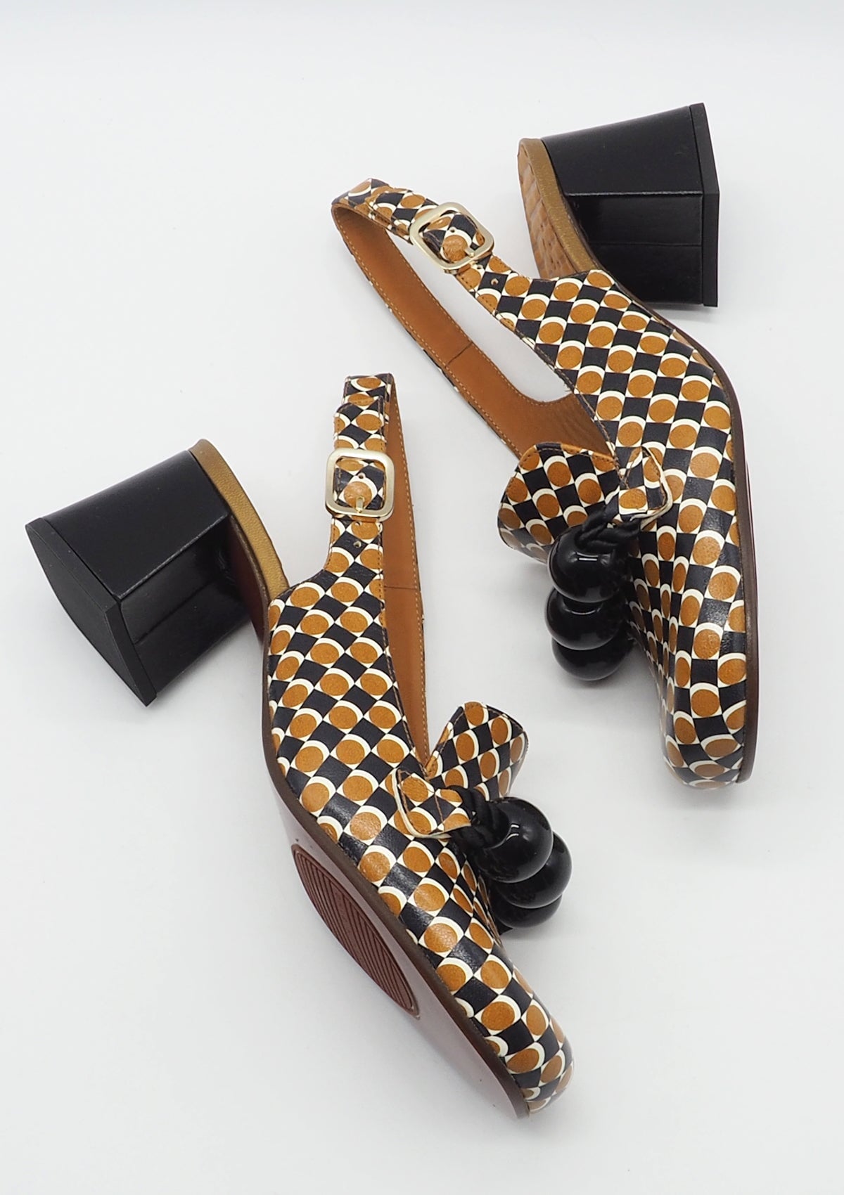 Extravaganter Damen Sling aus graphisch bedrucktem Leder im Retrostil - Absatz 6cm Damen Pumps & Slings Chie Mihara 