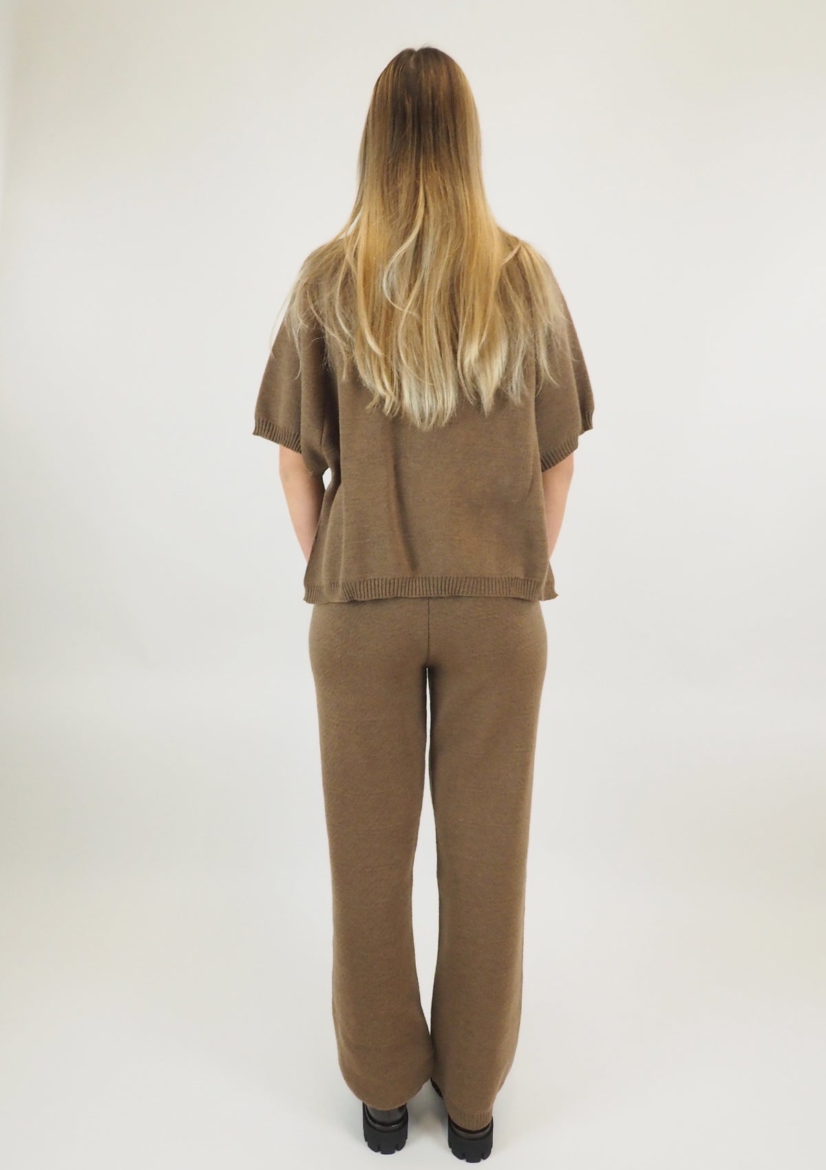 Gestrickte Damenhose aus Schurwolle in Braun Damen Ready to wear Fashion Hannes Roether 