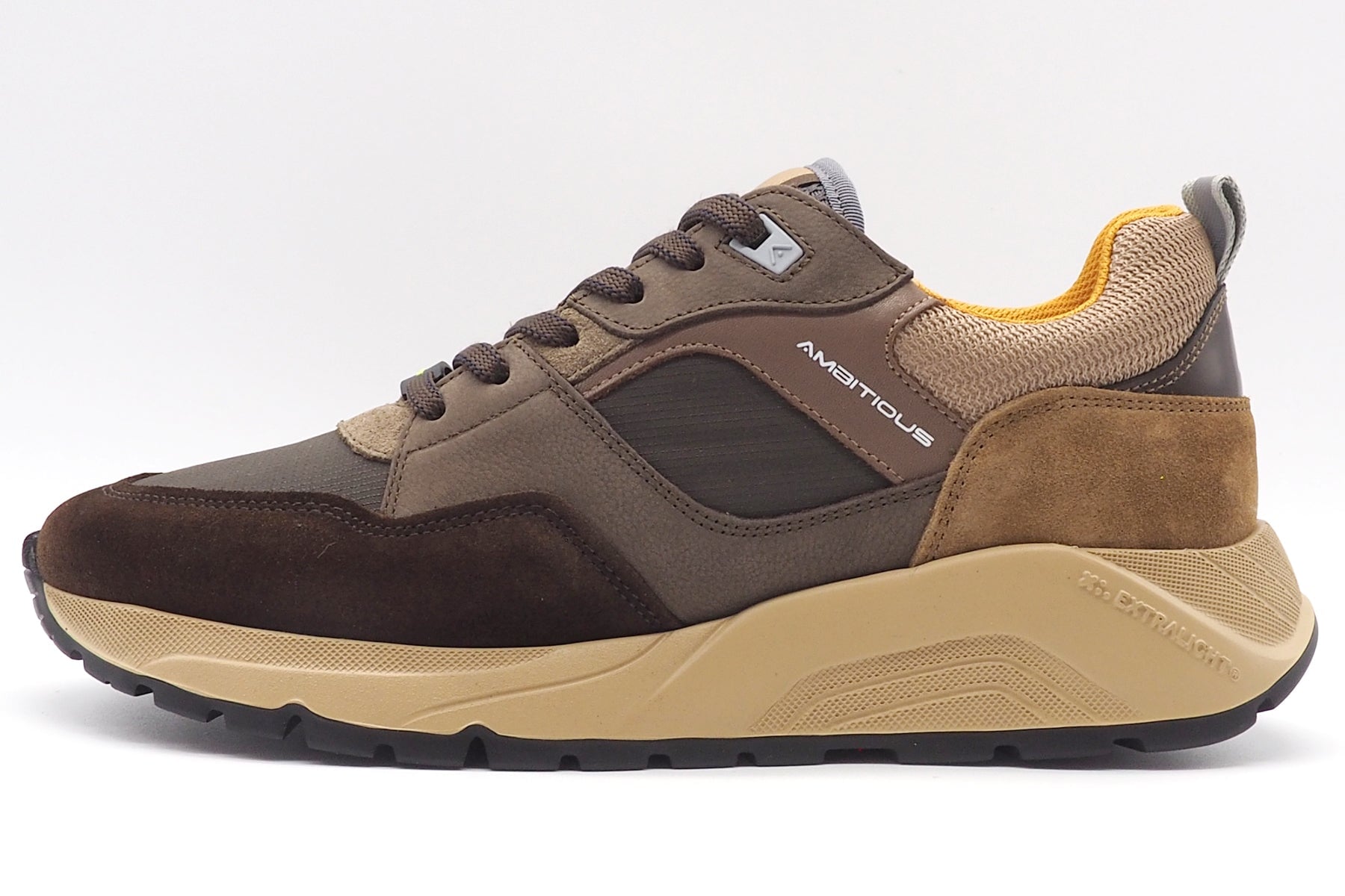 Herren Running Sneaker aus Mesh & Velours in Brauntönen Herren Sneaker Ambitious 