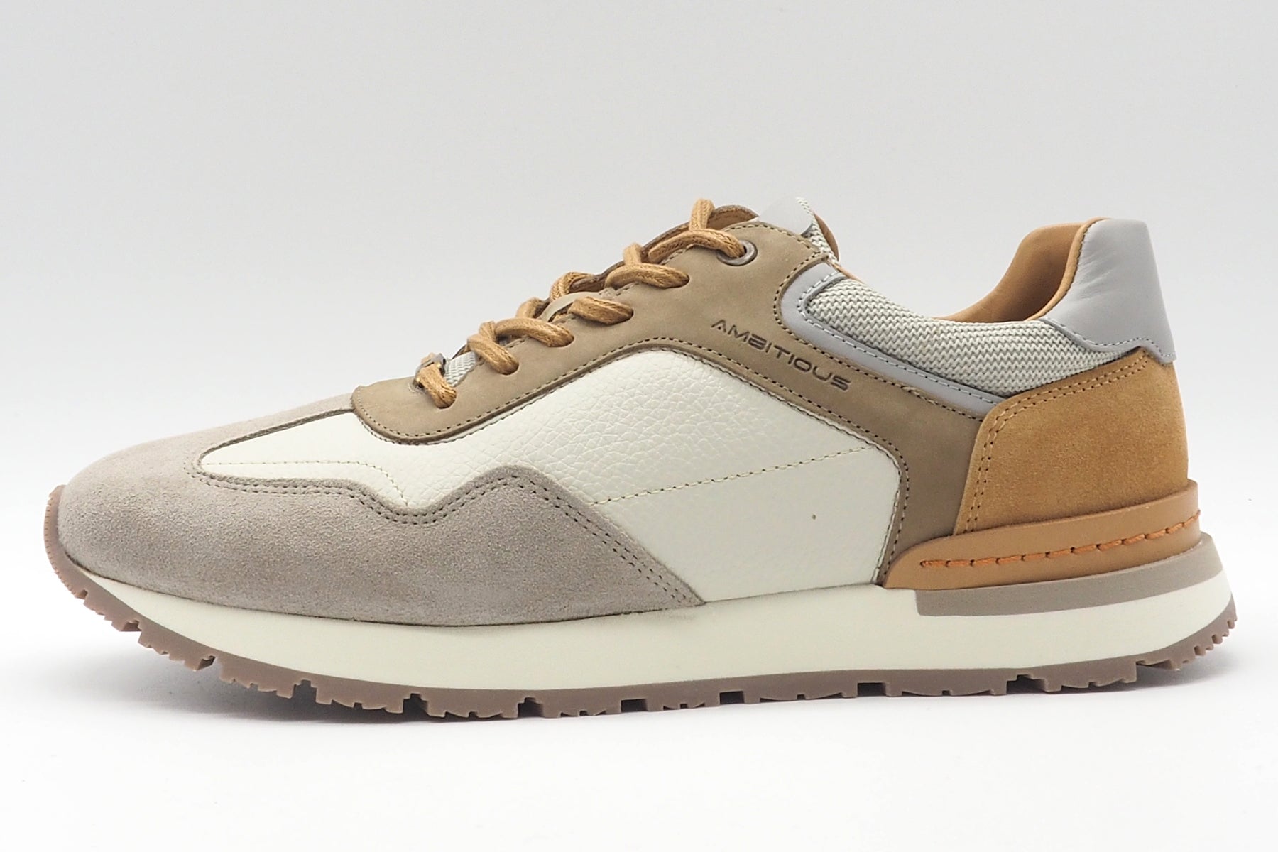 Herren Sneaker in Running Style aus Leder in Beige & Weiss Herren Sneaker Ambitious 