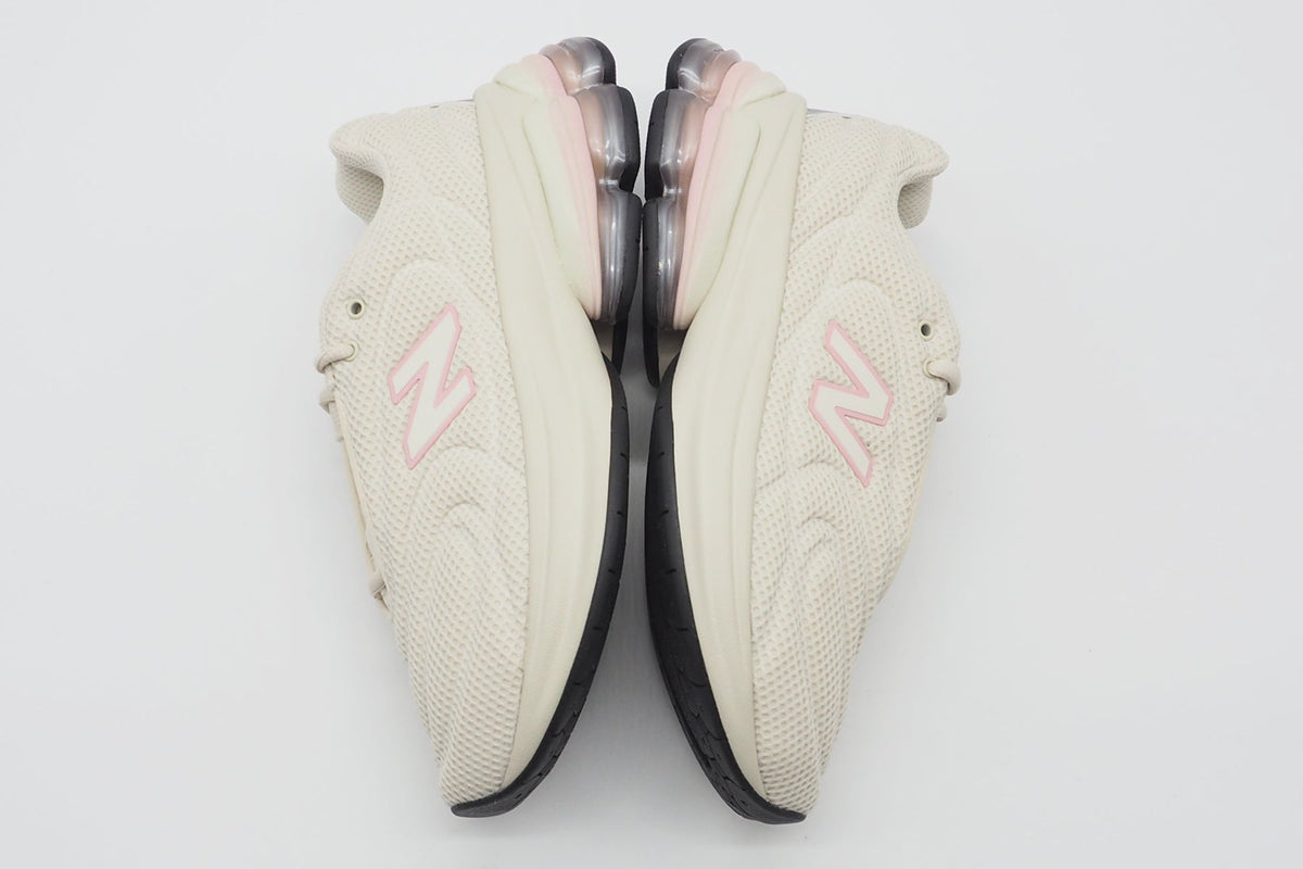 Ikonischer Damen Sneaker 5030 aus Mesh in Creme & Rosa Damen Sneaker New Balance 