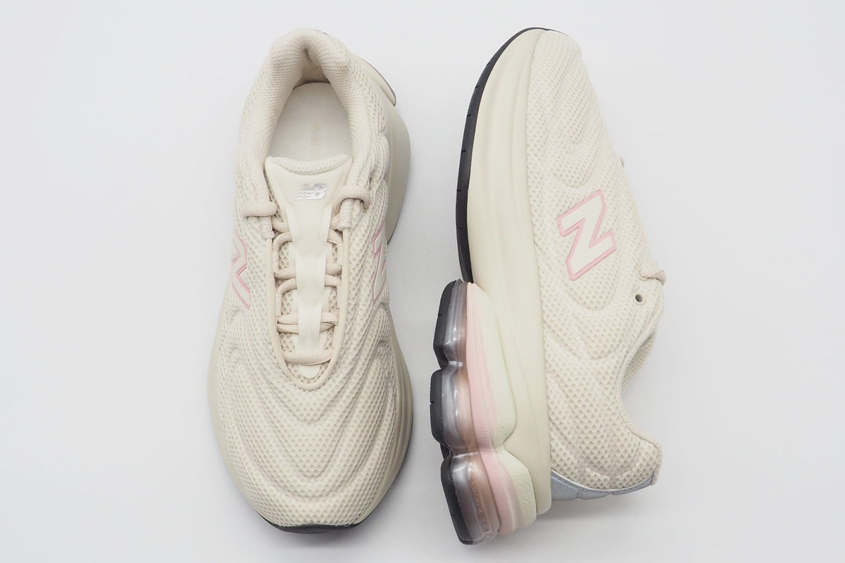 Ikonischer Damen Sneaker 5030 aus Mesh in Creme & Rosa Damen Sneaker New Balance 