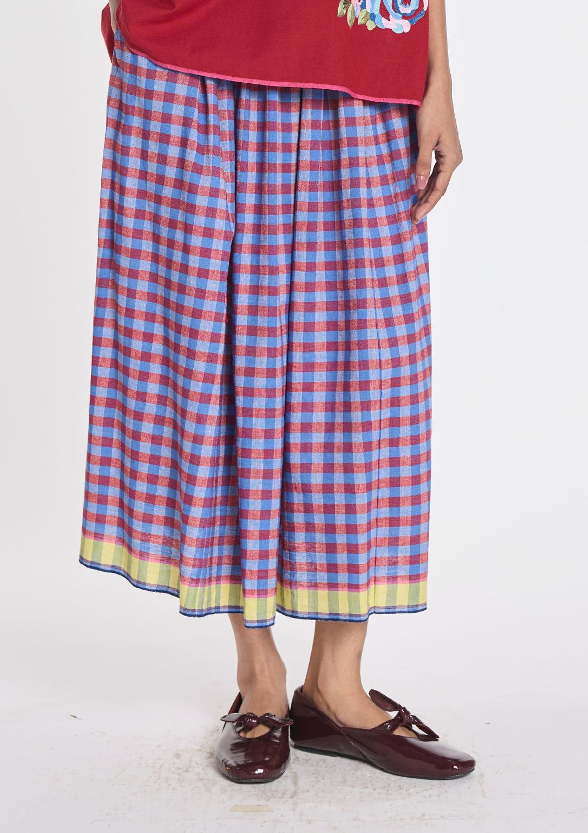 Karierter Rock aus Baumwolle & Leinen in Blau & Rot mit elastischem Bund Damen Rock Payal Pratap 