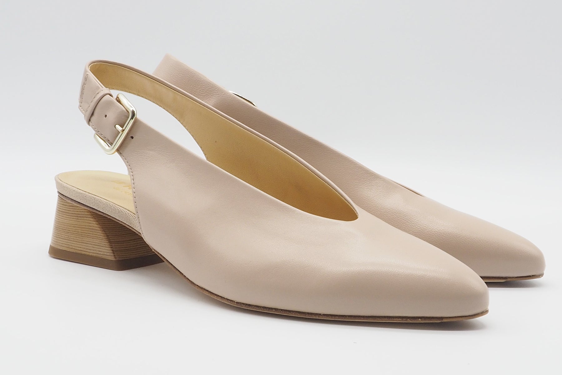 Klassischer Damen Sling aus Leder in Skin - 3 cm Absatz Damen Sling Brunate 
