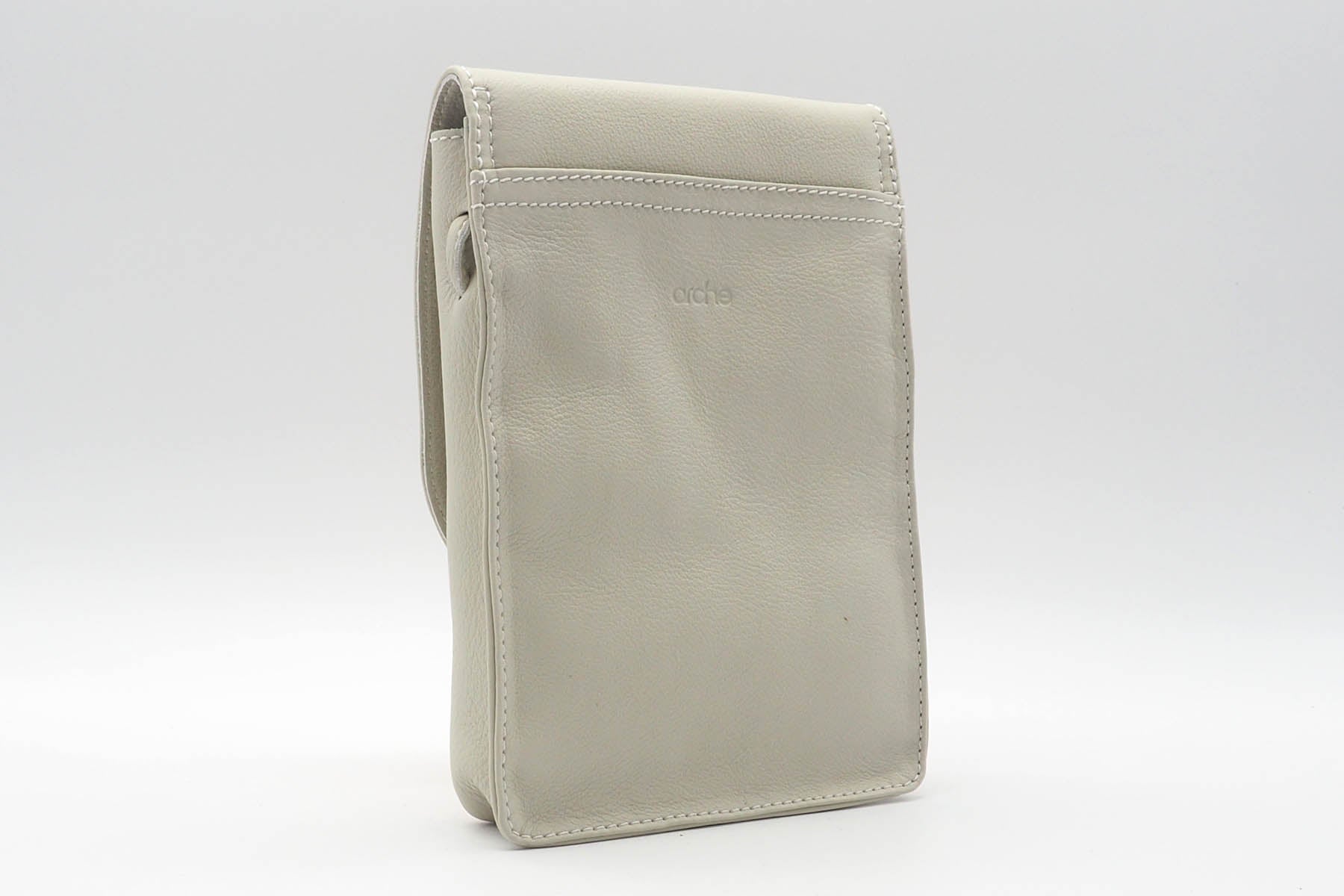 Kleine Crossbodytasche aus Leder in Offwhite - Adily Taschen Crossbody & Schultertaschen Arche 