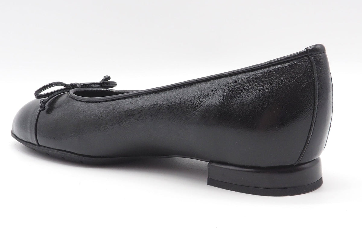 Lammfell gefütteter Damen Ballerina aus softem Lackleder in Schwarz - 1,5 cm Absatz Damen Ballerinas Brunate 