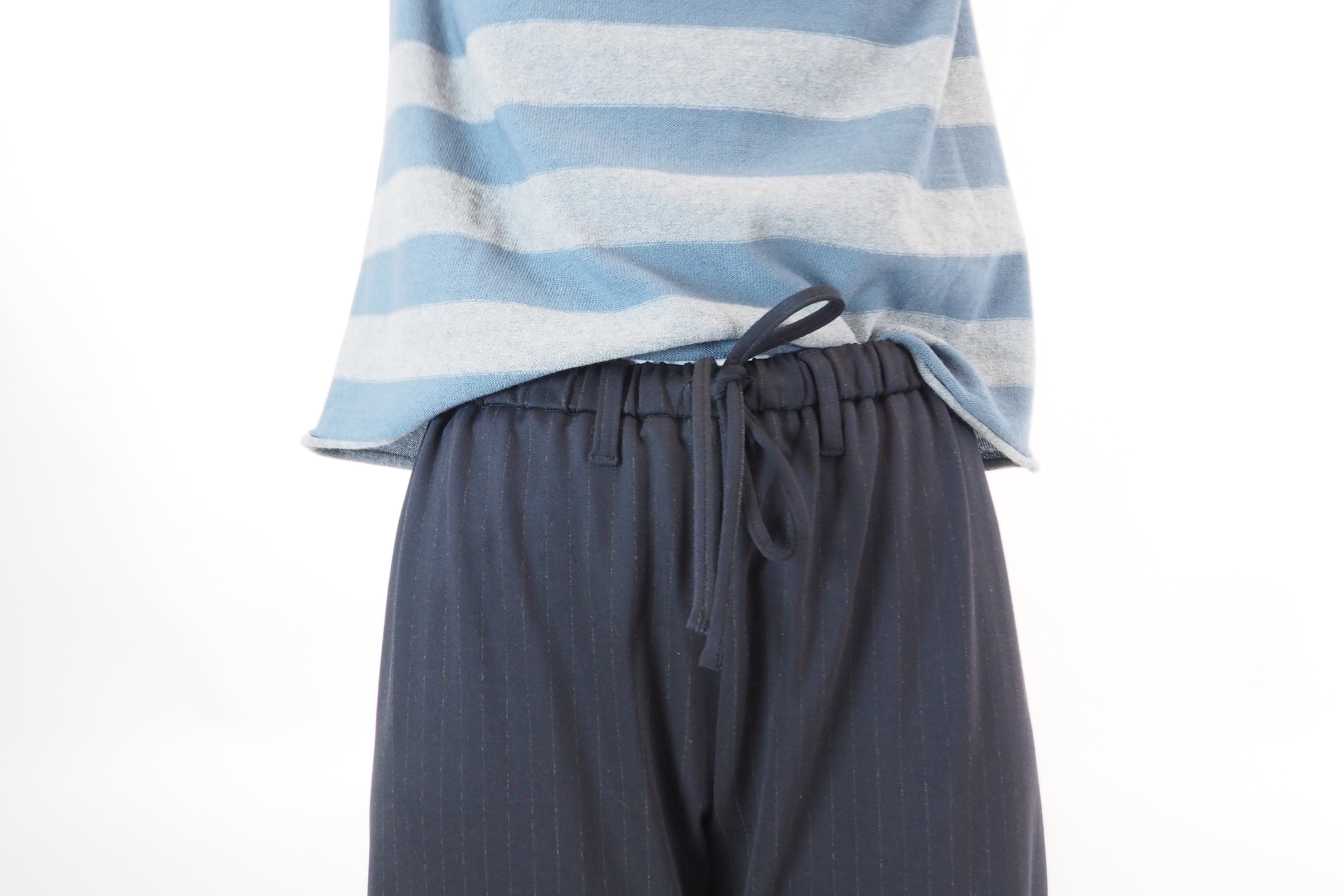 Lange Damenhose im Joggingstil aus Viskose in Schwaz Damen Ready to wear Fashion Hannes Roether 