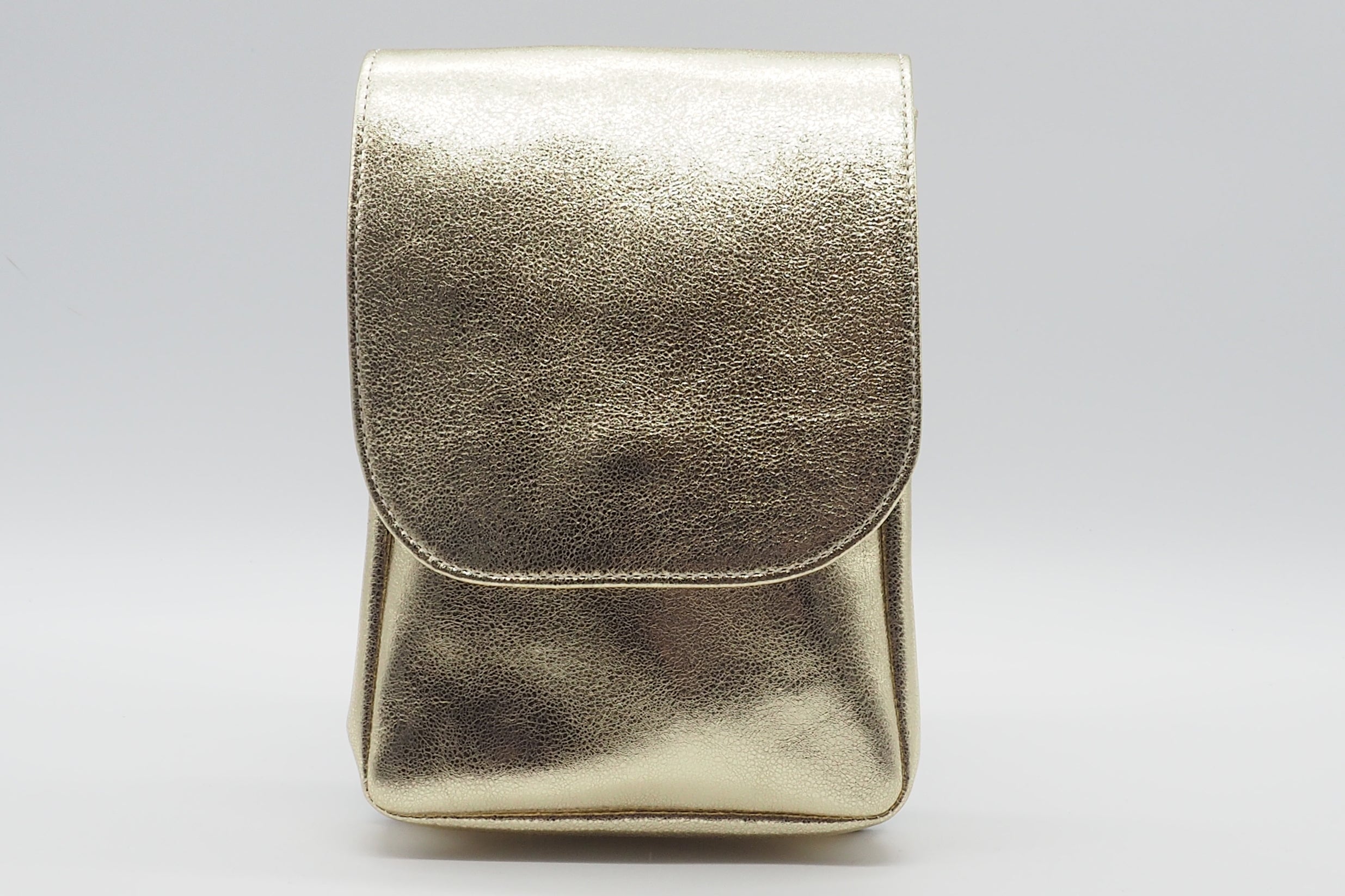 Lässige Crossbodytasche aus Metallicleder in Gold - Adily Taschen Crossbody & Schultertaschen Arche 