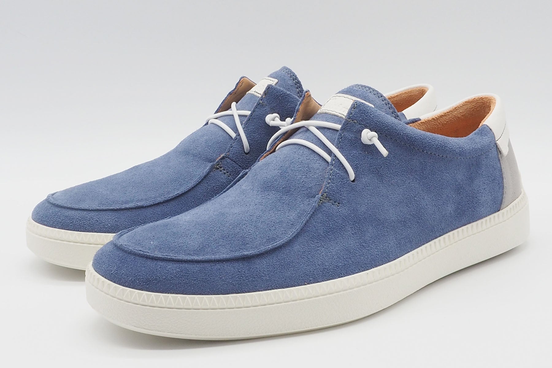 Lässiger Herrenslipper mit Naturfußbett aus Velours in Hellblau Herren Loafers & Slipper Think 