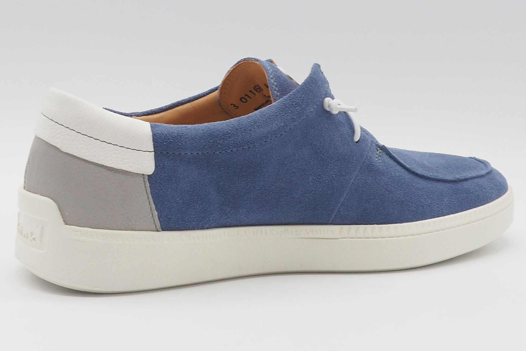 Lässiger Herrenslipper mit Naturfußbett aus Velours in Hellblau Herren Loafers & Slipper Think 