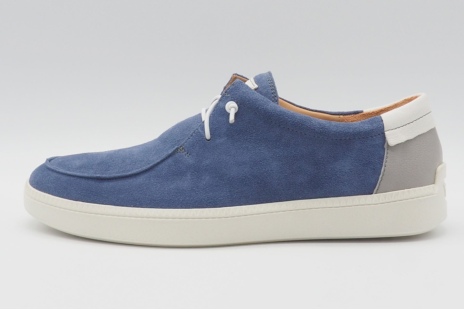 Lässiger Herrenslipper mit Naturfußbett aus Velours in Hellblau Herren Loafers & Slipper Think 