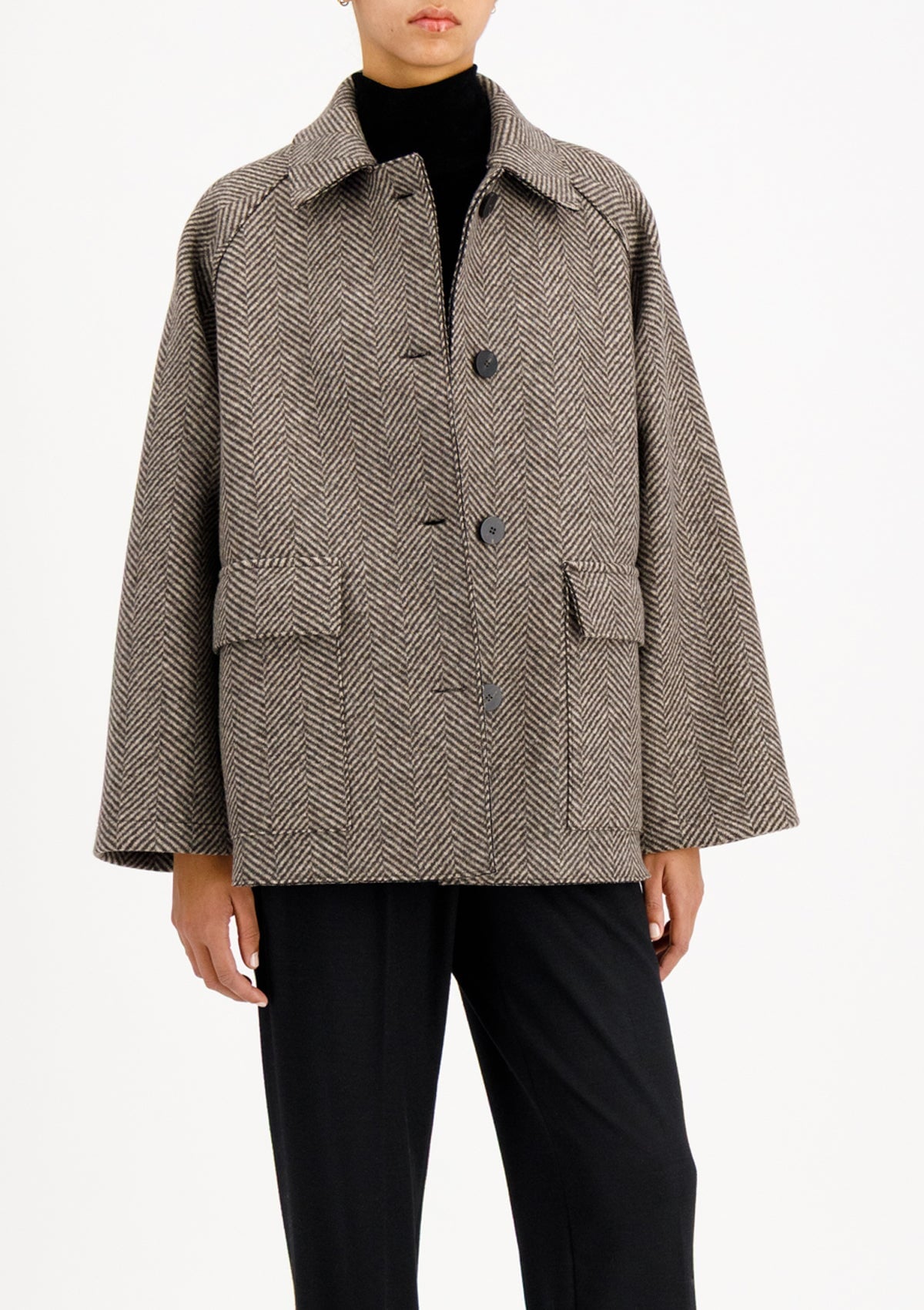 Position 4: Damen Raglan Jacke in Kaschmischung im Fischkrätmuster Creme & Braun Damen Mantel Harris Wharf London 