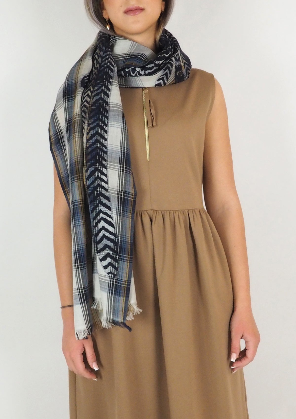 Schal aus Wolle & Baumwolle mit Eulenmotiv in Beige - Hedwige Damen Accessoires Tücher & Schals Inoui E. 