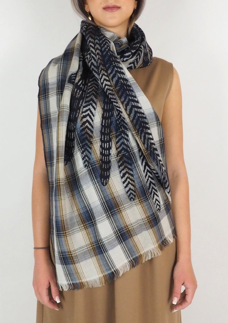 Schal aus Wolle & Baumwolle mit Eulenmotiv in Beige - Hedwige Damen Accessoires Tücher & Schals Inoui E. 