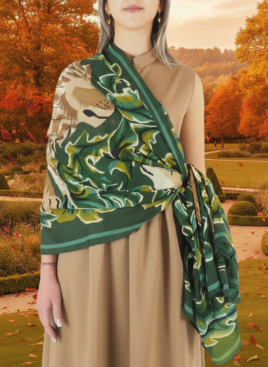 Schal aus Wolle mit einem Löwen & Fuchs in Khaki - Leonard Damen Accessoires Tücher & Schals Inoui E. 