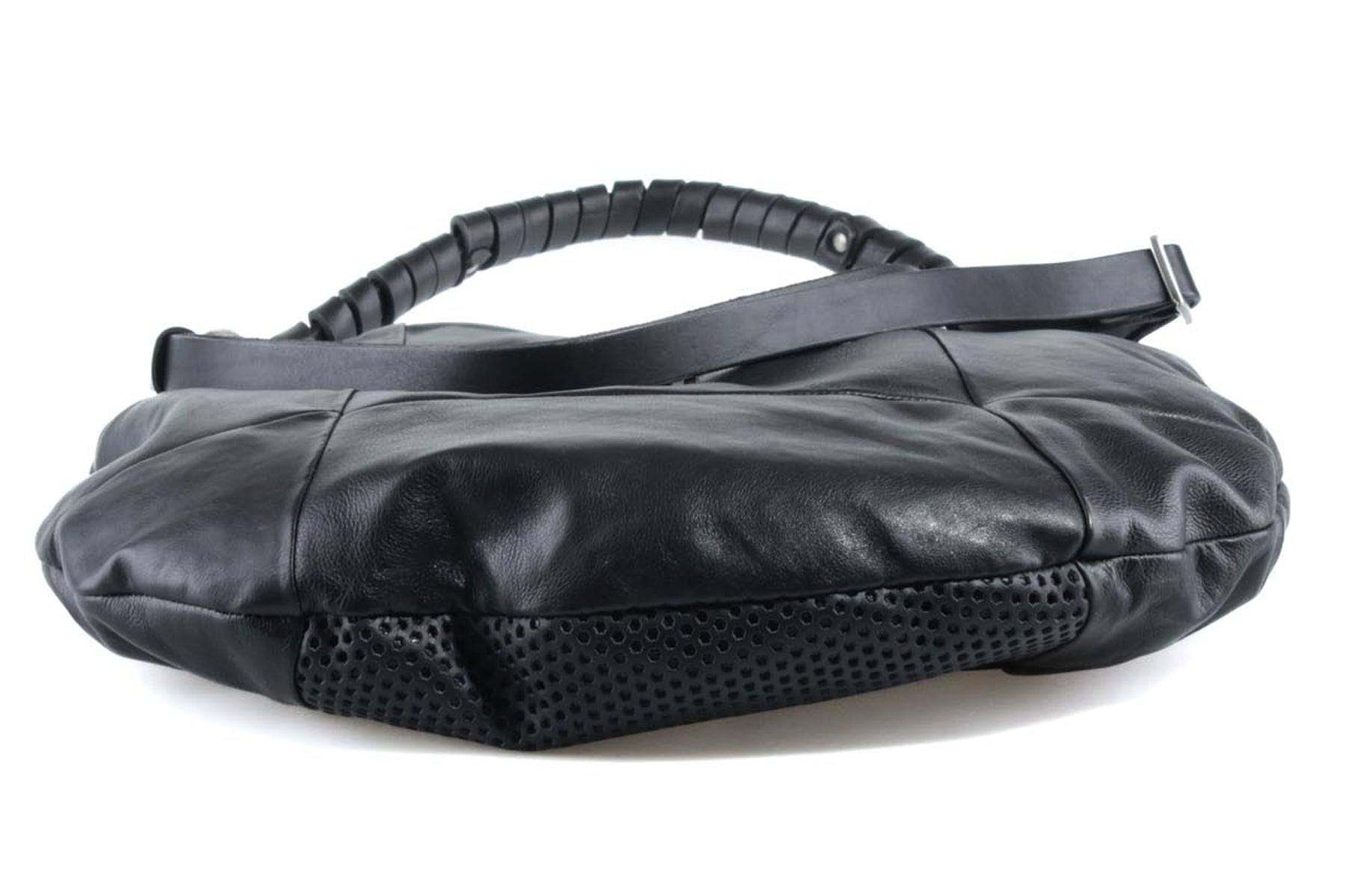 Schultertasche & Crossbody aus perforiertem Leder in Schwarz Taschen Crossbody & Schultertasche A.S. 98 
