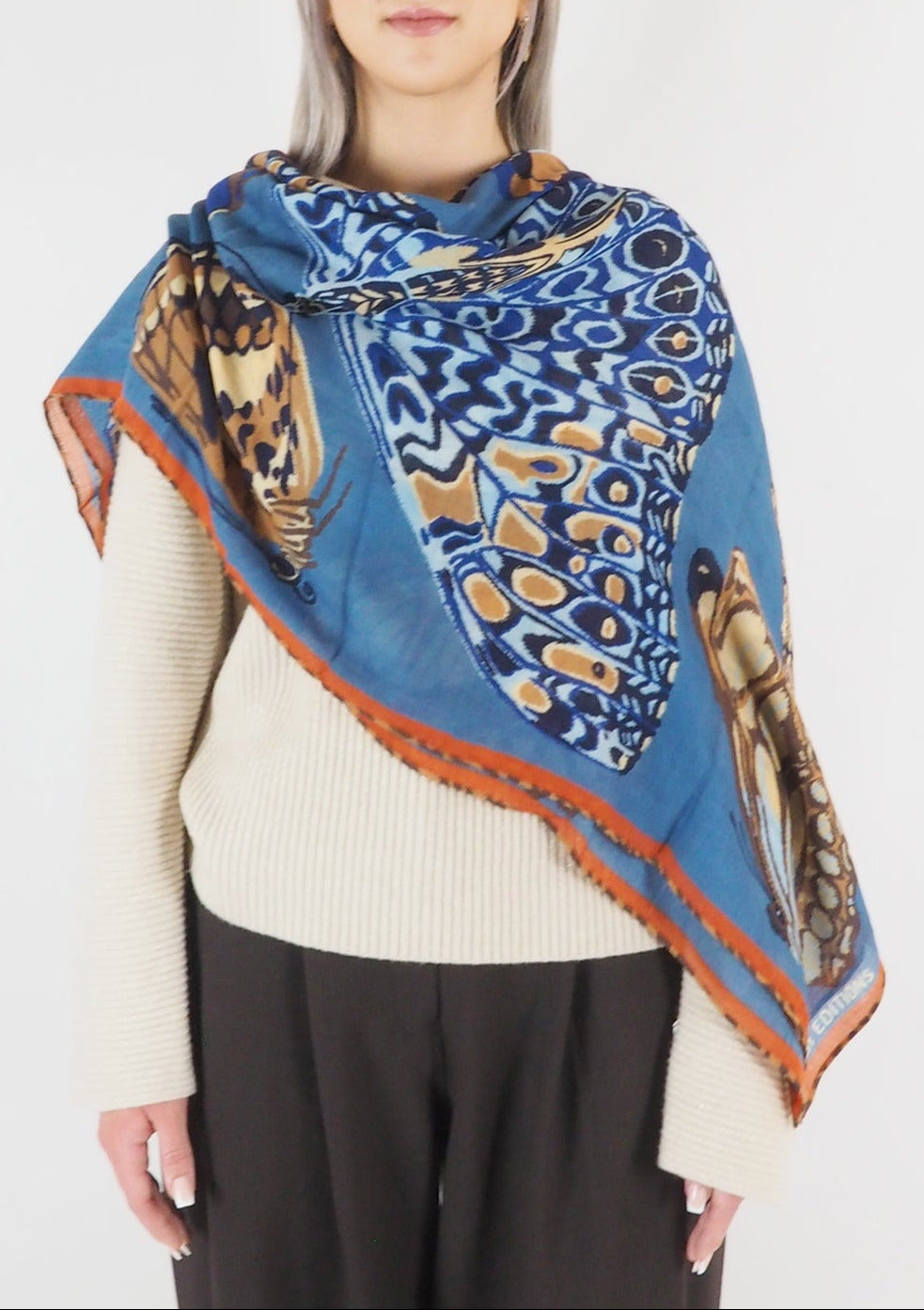 Tuch aus Wolle mit Schmetterlingen in Dunkelblau - Papillions Damen Accessoires Tücher & Schals Inoui E. 