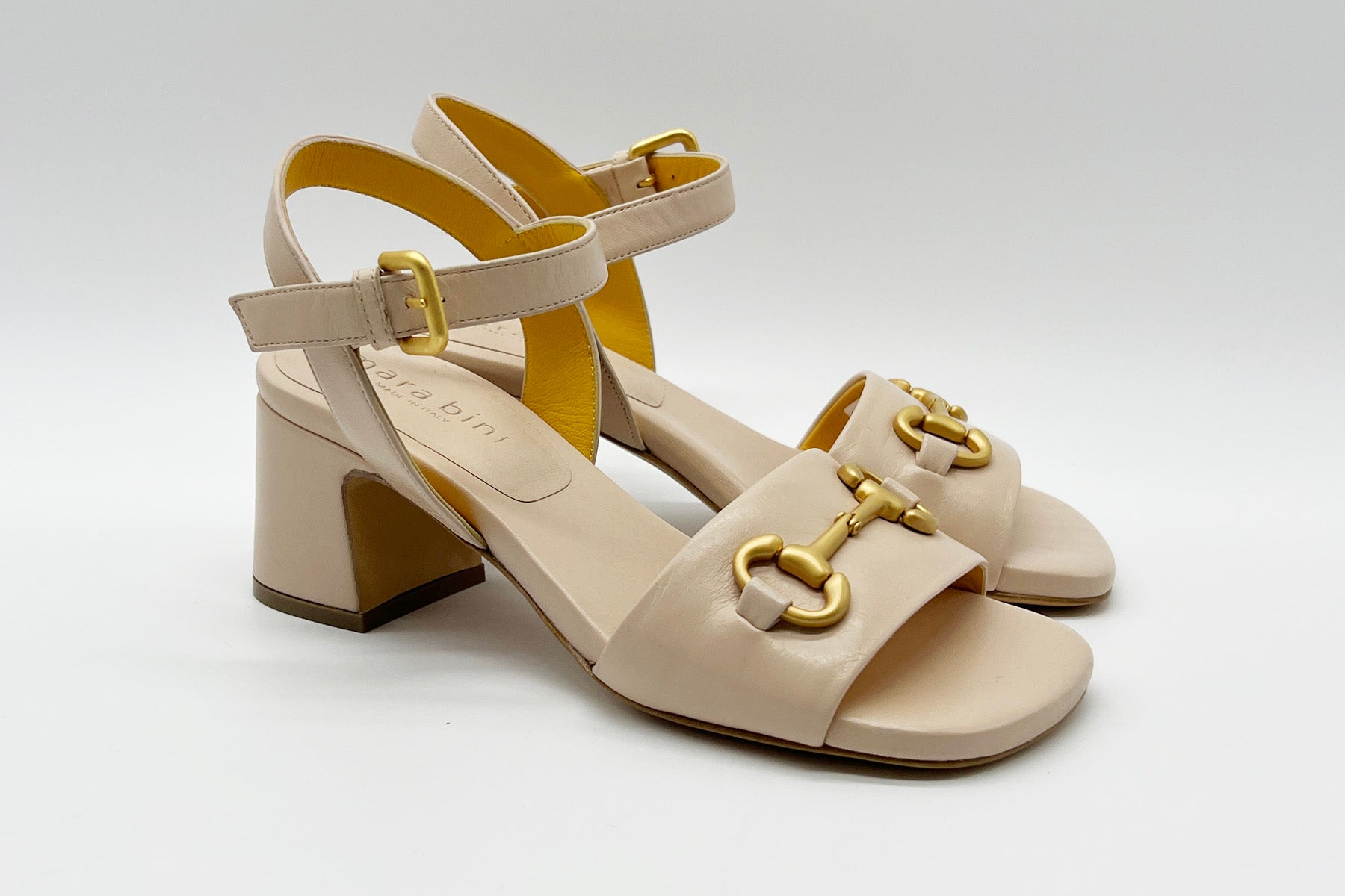 Damen Absatz-Sandale aus Glattleder in Hellbeige Damen Sandalen Mara Bini