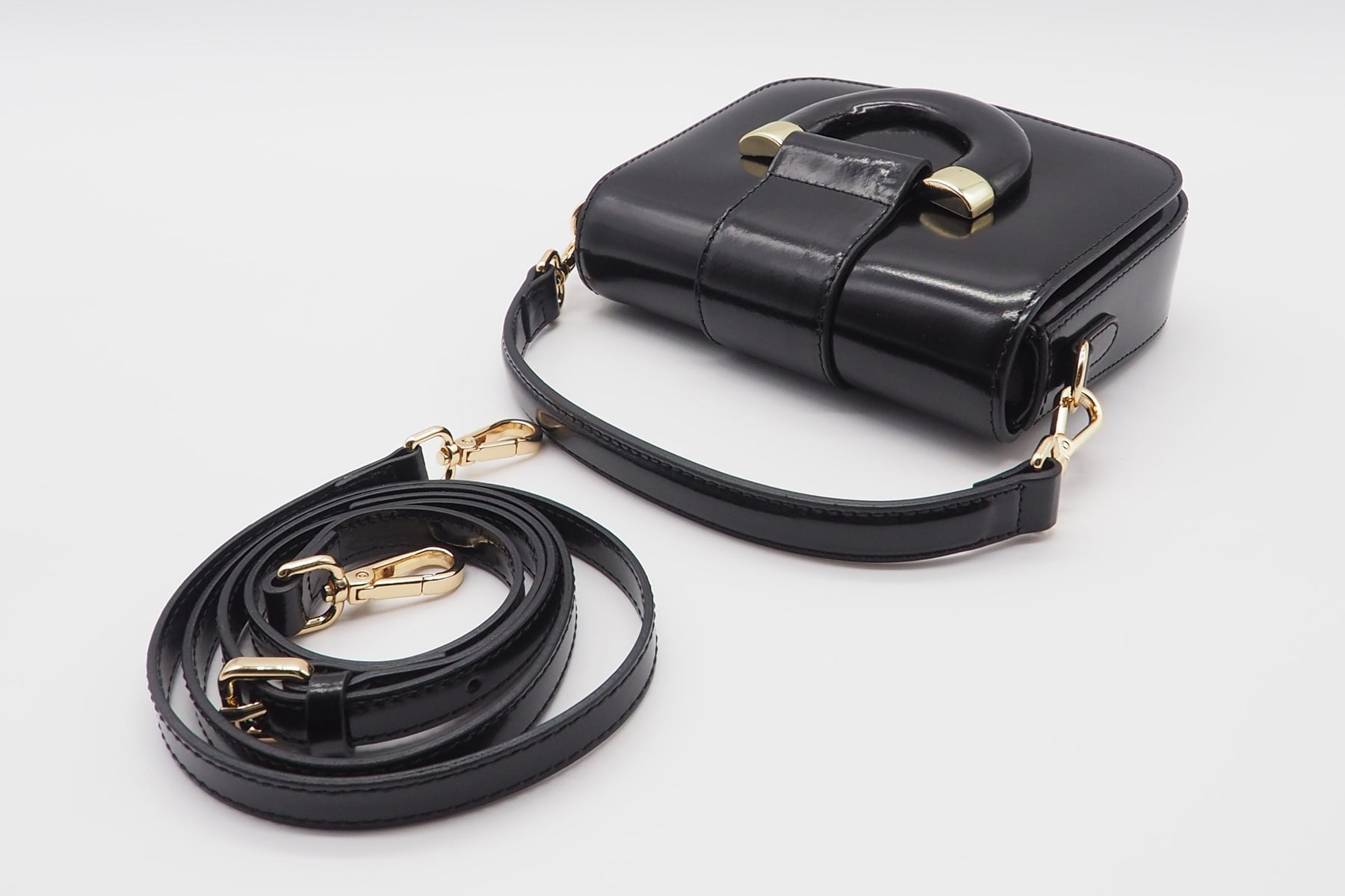 Damen Crossbody- & Schultertasche aus Glattleder in Schwarz Taschen Crossnbody & Schultertaschen Nina Hill 