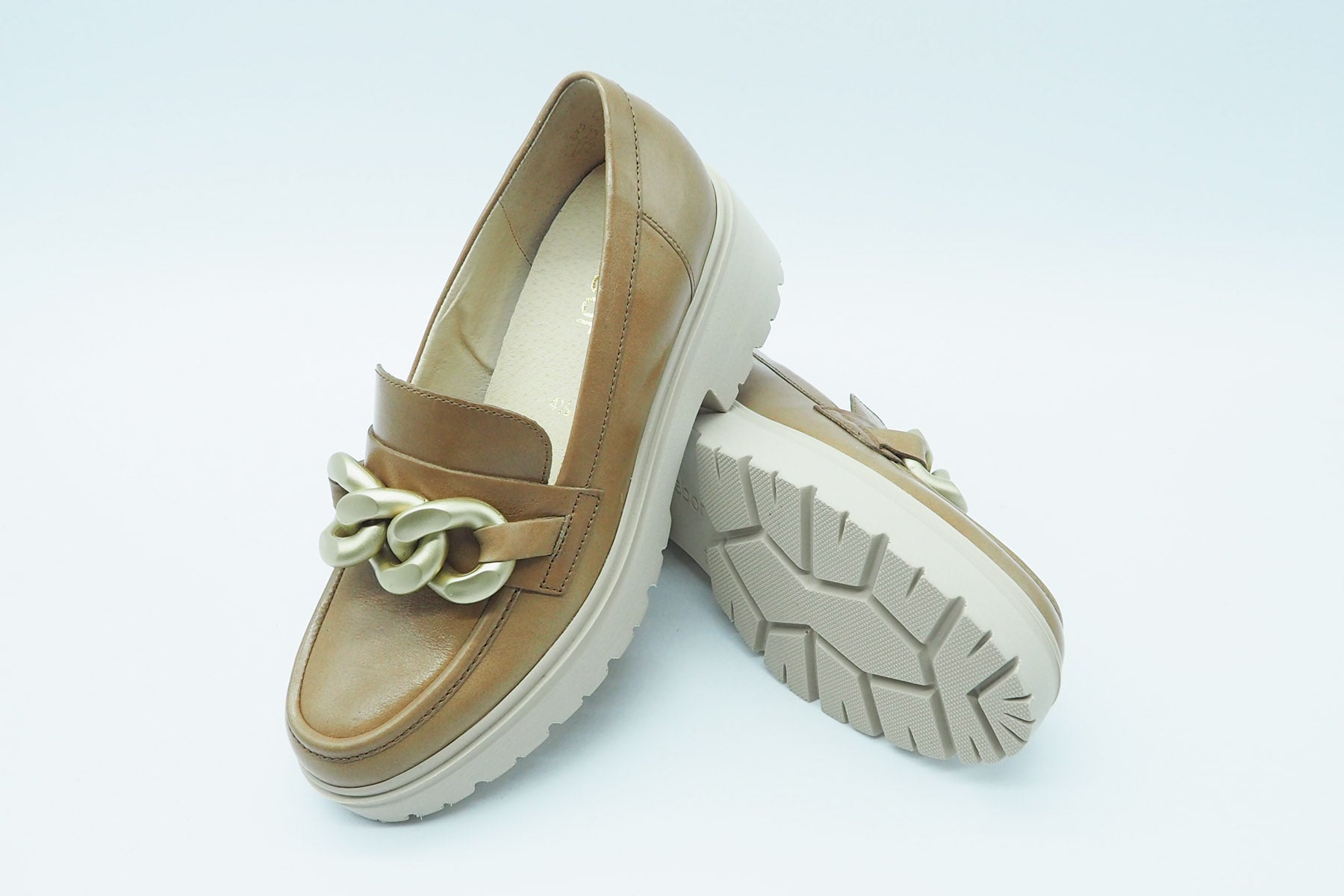 Damen Loafer mit Absatz aus Glattleder in Camel Damen Loafers & Schnürer Gabor