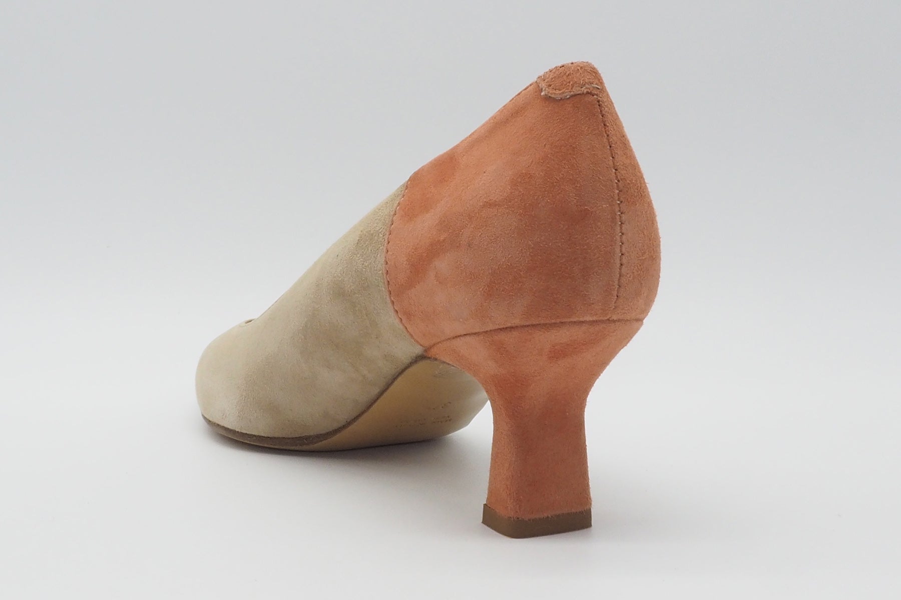 Damen Pumps aus Veloursleder in Sand & Rosé Damen Pumps & Slings Karin