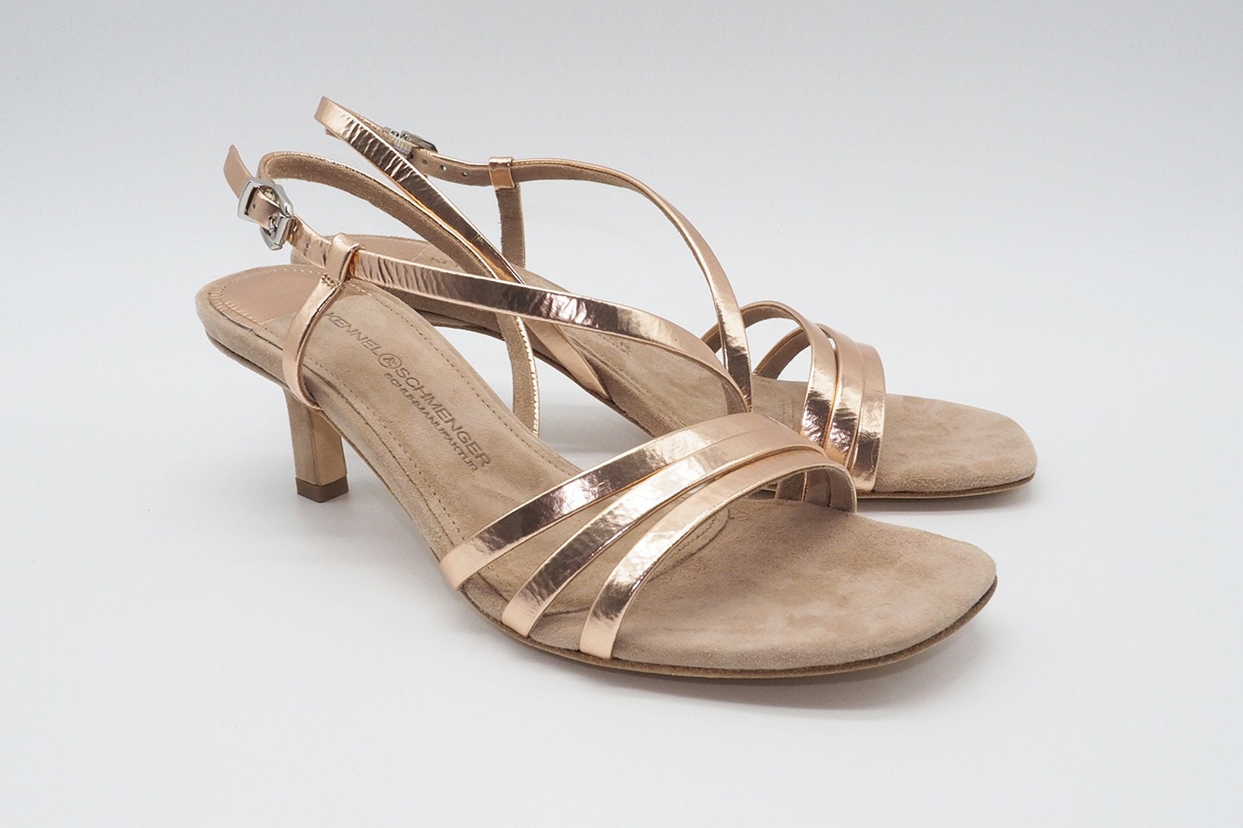 Damen Riemchensandale in glänzendem Roségold Damen Sandalen Kennel & Schmenger