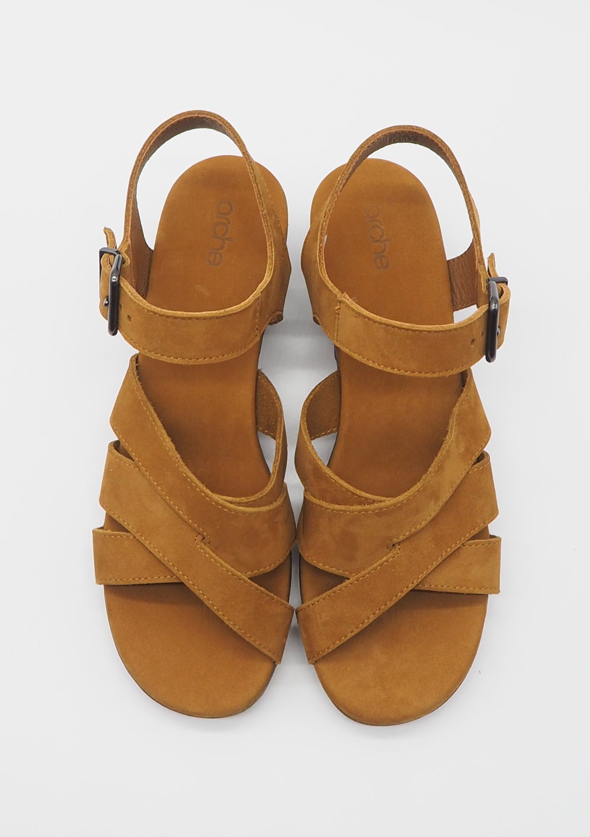 Damen Sandale aus Nubukleder in Caramel Damen Sandalen Arche