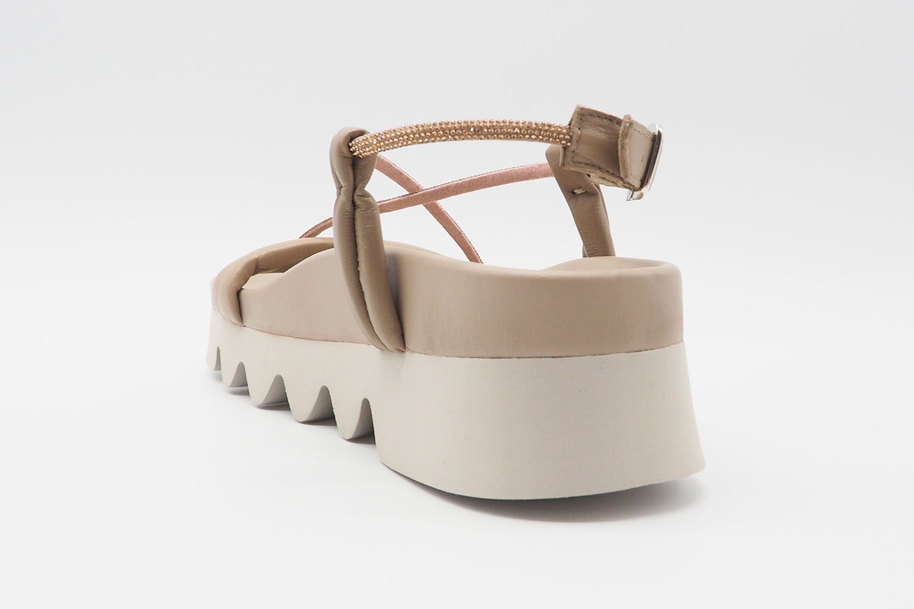 Damen Sandale aus softem Nappaleder in Creme mit Zehensteg Damen Sandalen Patrizia Bonfanti