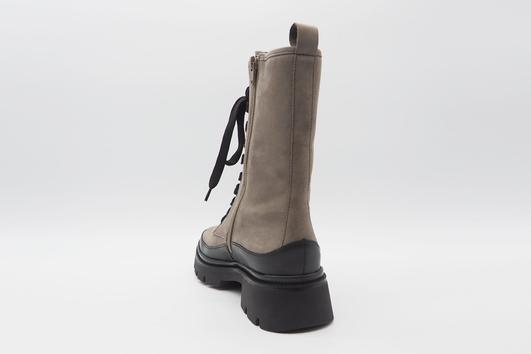 Damen Schnürboots aus Nubukleder in Fango - Absatz 5cm Damen Schnürboots Gabor