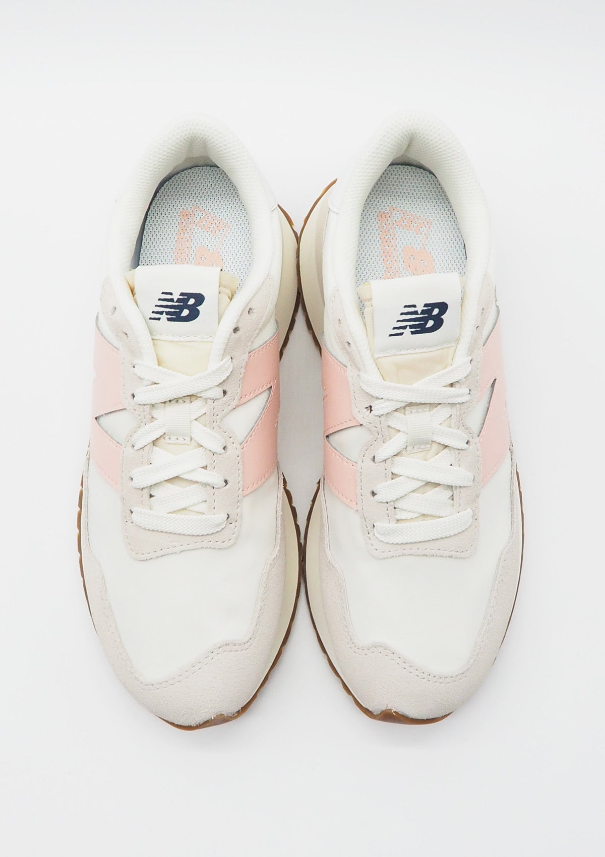 Damen Sneaker 237 aus Veloursleder & Nylon in Weiß, Sand & Rosé Damen Sneakers New Balance 