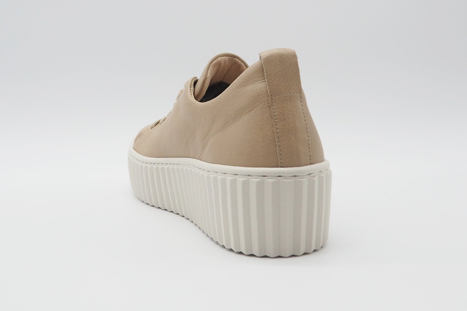 Damen Sneaker aus Glattleder in Creme Damen Sneaker Gabor