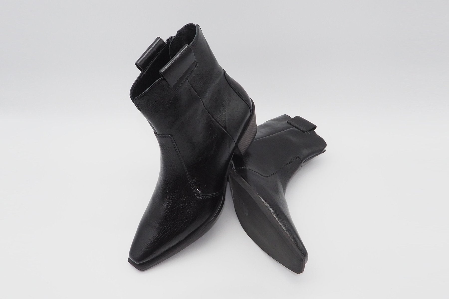 Damen Stiefeletten aus Cracked Leder in Schwarz Damen Stiefeletten Kennel & Schmenger