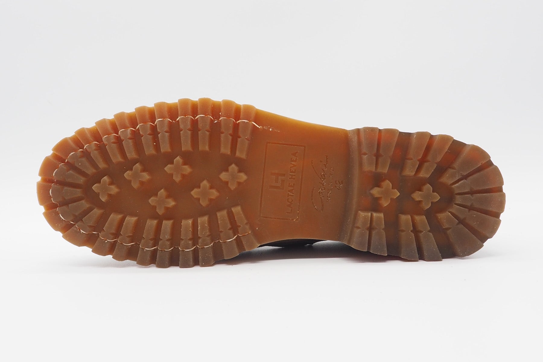 Handgemachter Herren Mokassin aus gewaschenem Veloursleder in Mittelbraun - Durchgenäht Herren Slipper & Mokassin Corvari 