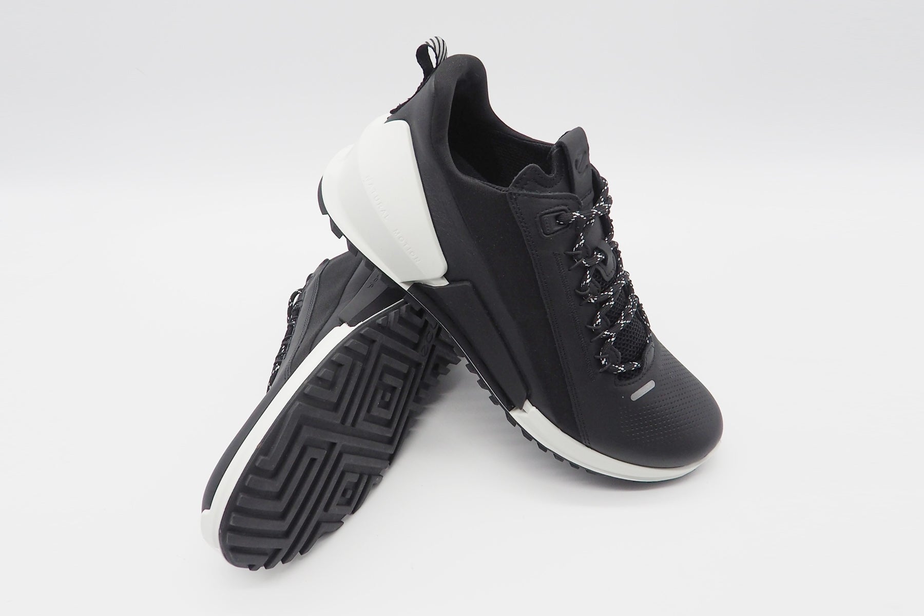 Herren Sneaker aus Leder in Schwarz - Biom 2.0 Herren Sneaker Ecco 