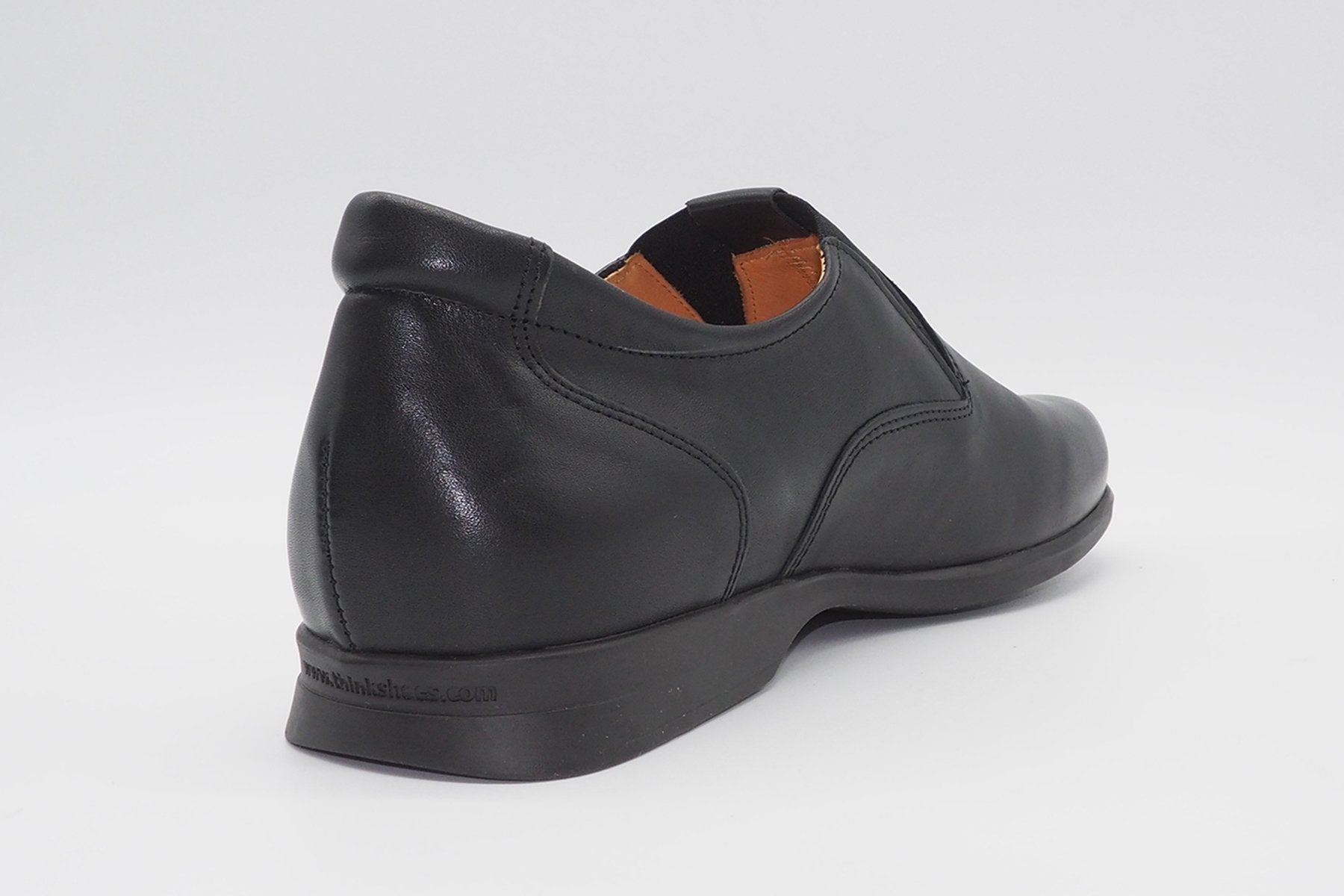 Herrenslipper mit einzigartiger Passform in Schwarz - Nachhaltig Herren Loafers & Slipper Think