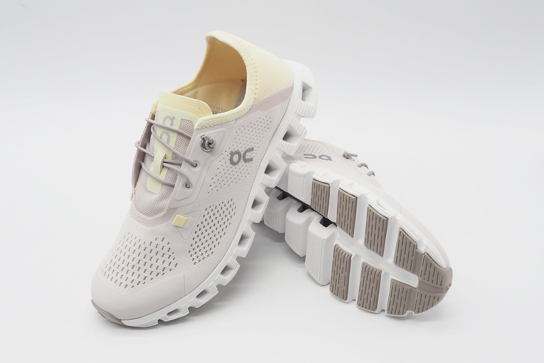 Lässige Damen Sneaker "Cloud 5 Coast" aus Mesh in Sand & Ray Damen Sneaker On 