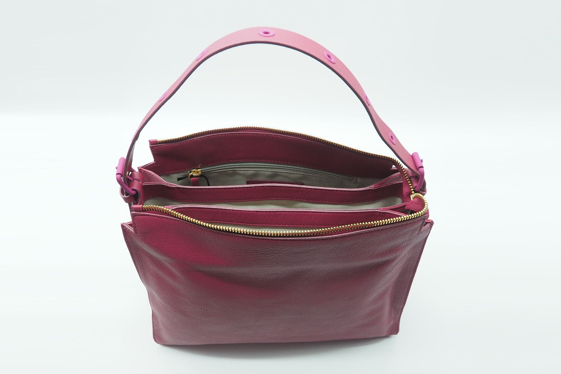 Schultertasche aus Leder in Fuchsia Taschen Crossbody & Schultertaschen Nina Hill